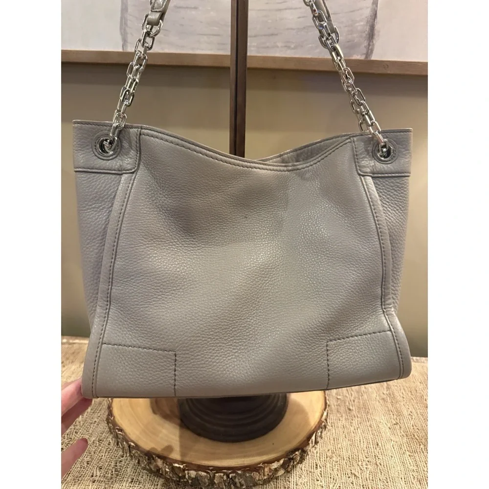 Tory Burch Britten French Grey Shoulder Bag‎ Pebbled Leather Chain Slouchy Tote
